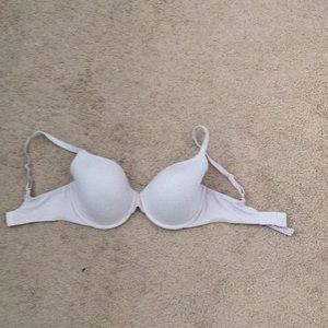 Victoria Secret 32DDD Bra